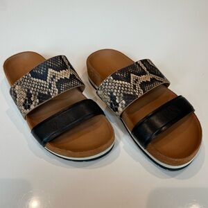 NWOB Vince Sandals size 6.5